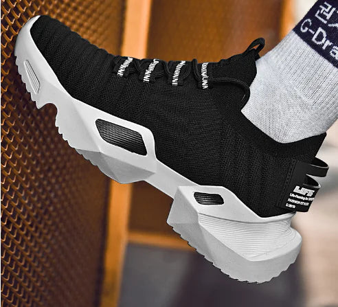 Men's and Women's Breathable Mesh Running Shoes