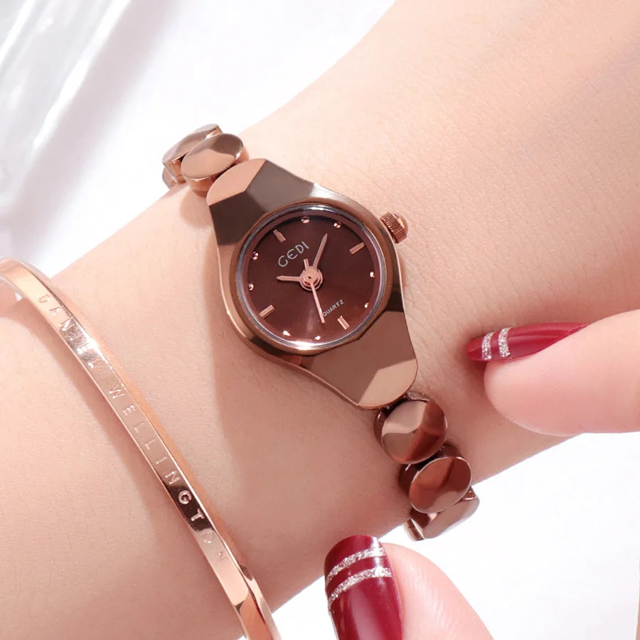 Blue Women Watch Light Luxury Trendy Fashion Metal Bracelet Watches Blue Waterproof Ladies Fashion Quartz Clock Wristwatches