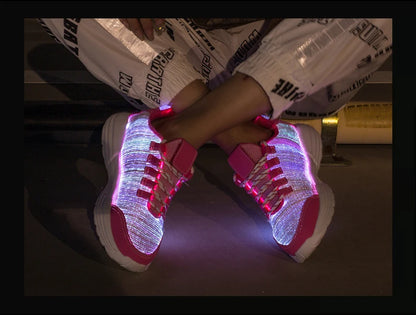 Men Fashion LED Shoes Light Up Sneakers USB Recharging Fiber OPTIC Cloth Elastic Sole Glowing Luminous Flashing Casual Shoes