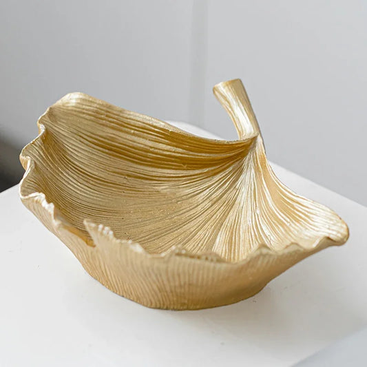 Resin Golden Ginkgo Leaves Storage Decorative Figurines for Desktop Decor Porch Desktop Key Snack Storage Container