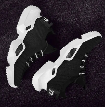 Men's and Women's Breathable Mesh Running Shoes